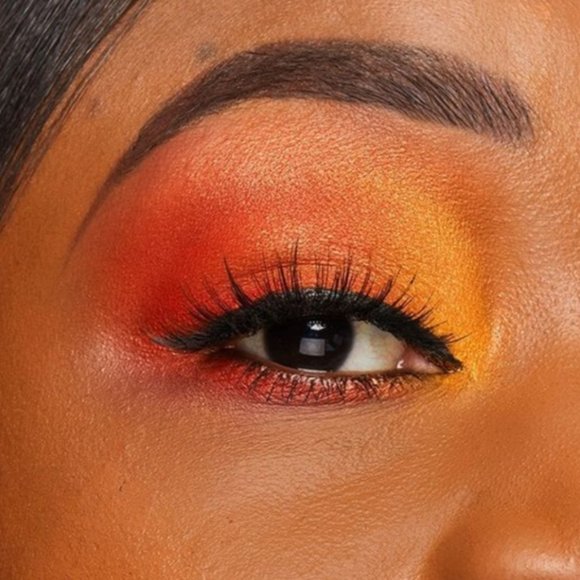 TARTE Spicy Betch Eyeshadow Palette NWT 8 Stunning Colors To Light Up Your Face - Picture 3 of 10